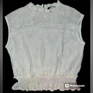 Hurry Sent lace, sleeveless top